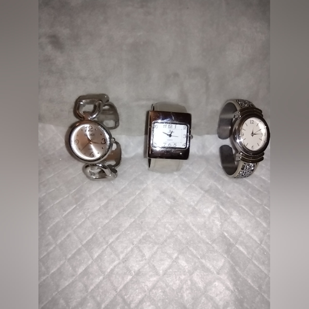3 Fashion Cuff Bracelet Style Ladies Watches